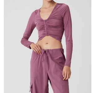 ALO Yoga Ruched V Neck Cropped Long Sleeve Top Mauve Womens Size Medium